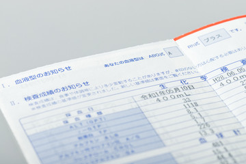 Obraz premium Wyniki oddawania krwi