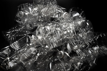 空のペットボトル