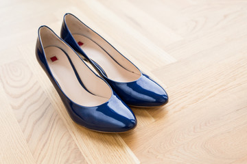 stylish bridal blue shoes with heels