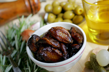 Recette de confit d'ail huile d'olive et fines herbes
