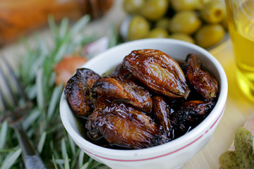 Recette de confit d'ail huile d'olive et fines herbes