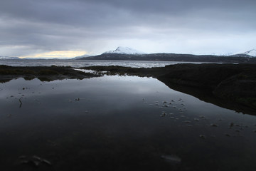 Fototapeta premium sunset, sky, sun, sunrise, nature, clouds, landscape, evening, light, sea, cloud, blue beautiful, horizon, red, sunlight, mountain view, ocean tromso tromsø water travel tourism sea coast nature 