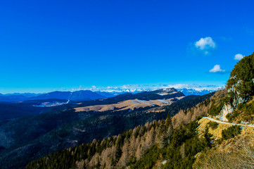 Obraz premium mountain horizons and sky with clouds