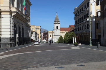 Fototapeta na wymiar Benevento - Corso Garibaldi durante la quarantena