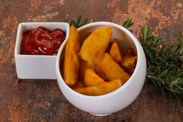 Fried potato slices