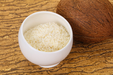 Coconut shredded chip with nut