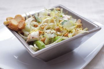 Salade de champignons de Paris crux au fenouil, celeri et au citron