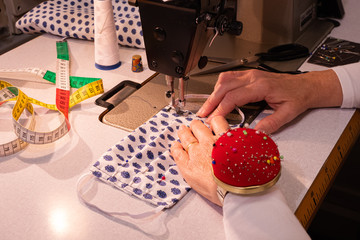 Fabrication de masques lavables pour la protection du visage contre virus du covid-19, coronavirus,...