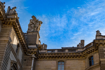 Obraz premium Palais du Louvre in Paris, France