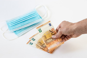 Aumento prezzo mascherine, emergenza covid-19