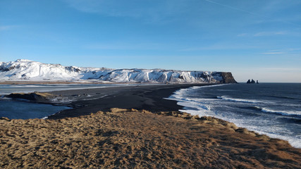 Reynisfjara Beach schwarzer Strand in Island