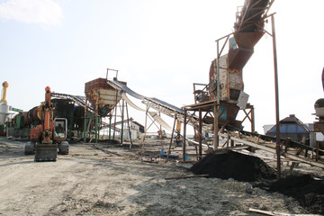 A section of the raw coal lavvar plant.