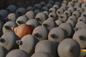 Obraz premium Do not follow the Crowd, Be the Leader Symbolic representation of attitude required for being the leader 