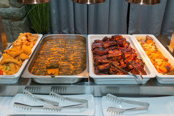 Stuffed grape leaves and barbecue pork ribs 