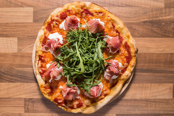 Pizza with ham