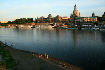 Fototapeta premium Terrassenufer in Dresden, Canaletto