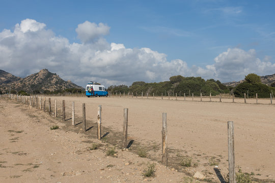 Camping Individualtourismus Sardinien Spiaggia di Berchida Parkplatz