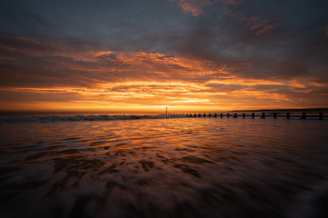 Naklejka premium sunrise over the sea