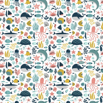 underwater world animals and plants, sea ocean seamless pattern, cartoon vector illustration hand drawing