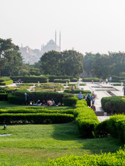 Obraz premium picnic time in cairo, egyptians love to eat all the time