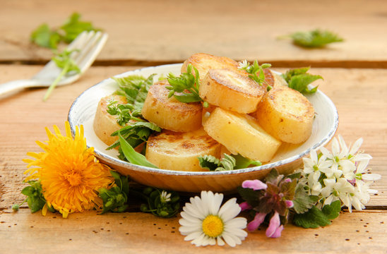 「Kartoffelscheiben」の写真素材 | 412件の無料イラスト画像 | Adobe Stock