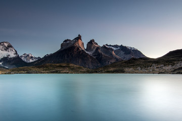 Fototapeta na wymiar Torres del Paine sunrise