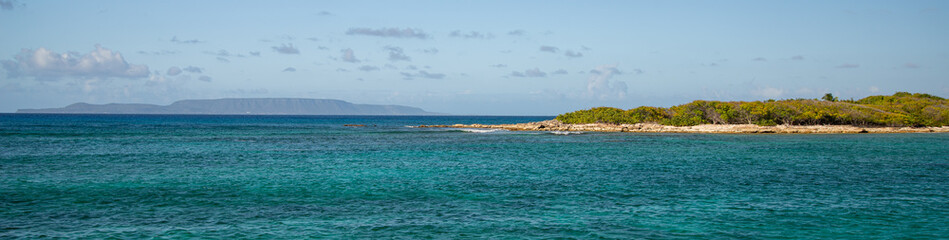 Panorama Ile de la Désirade depuis l'archipel de Petite Terre Guadeloupe France