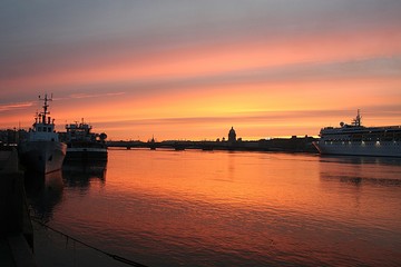 Dawn on the Neva