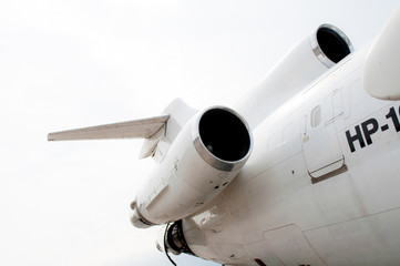 Avion Boeing 727 de arga en el aeropuerto de panama 