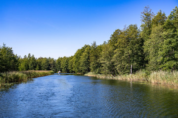 Kanał wodny © Katarzyna