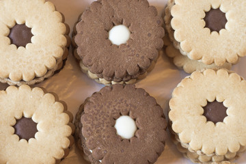 Set of cookies put in raw.