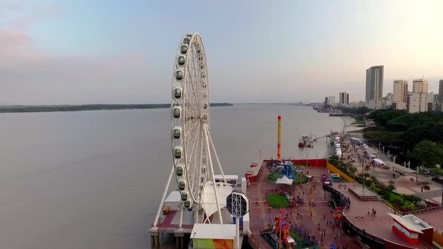 La Perla de Guayaquil - Toma aerea