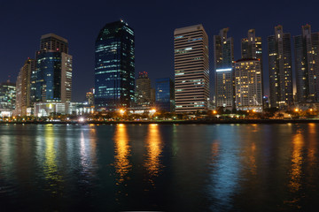 Obraz na płótnie Canvas bangkok at night