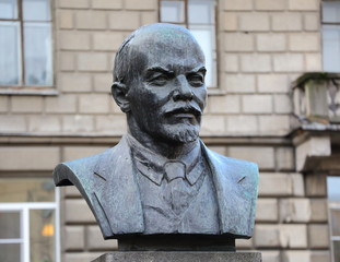 The monument to Lenin, Lenin ulitsa, Saint-Petersburg, Russia November 2019