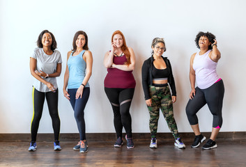 Fototapeta na wymiar Diverse womens fitness class