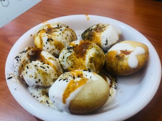 Dahi golgappe on a plate