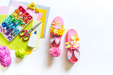 Decorate pink sneakers diy. Easter holiday rabbit.