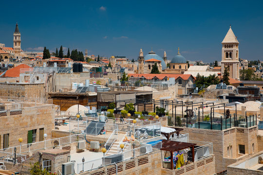 Churches and synagogues in Jerusalem skyline 