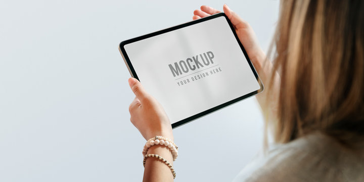 Tablet screen mockup psd