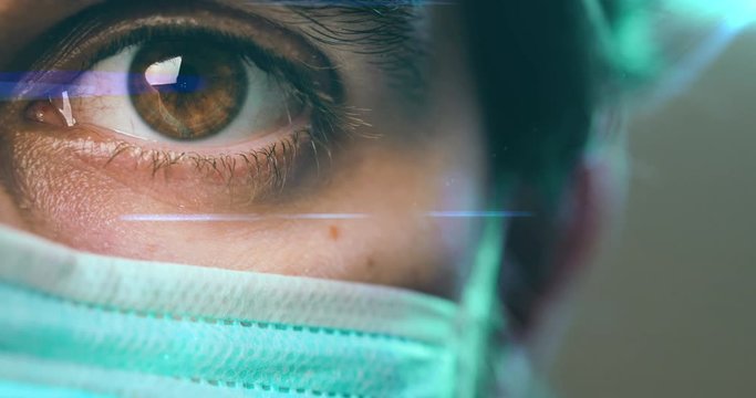 Medico ragazzo italiano con occhi marrone.