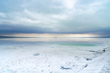 Caka Salt Lake in Qinghai, China。Chaka Salt Lake in Qinghai, China. Qinghai's Chaka Salt Lake is full of fantasy scenery