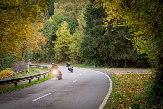Motorcycles on Luxembourgish roads during fall