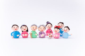 手作り紙粘土人形　老夫婦と家族の集まる様子