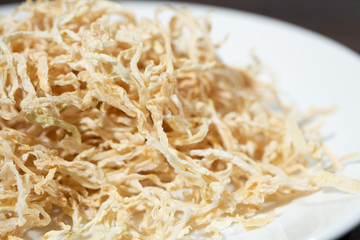 日本の食材（乾物）の切り干し大根（旨味と栄養価がアップした食材、煮物に使う）