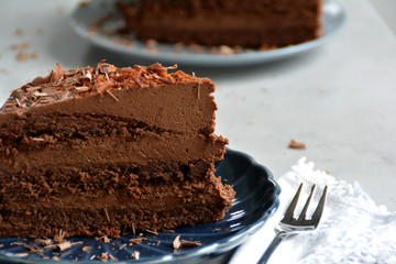 veganer hausgemachter Schokoladenkuchen, köstliche vegane Schokoladentorte	