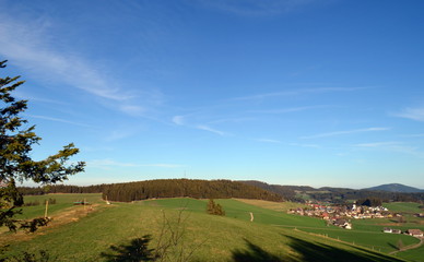 Fototapeta na wymiar Blick auf Breitnau und Umgebung