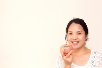 women holding fuji apple on hand with Nutrition facts label healthy and diet concept