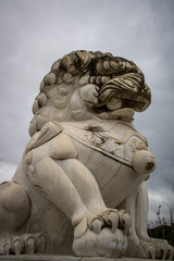 Naklejka premium Estatua num parque me Portugal