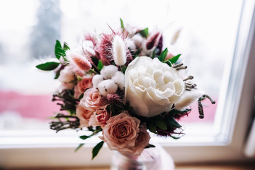 fashion wedding flowers ready for bride