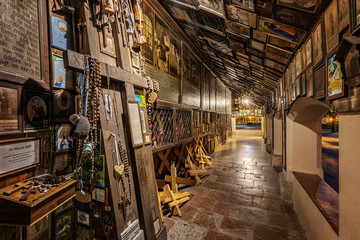 Gnadenkapelle, Rundgang, Votivtafeln, Abend, Nachtaufnahme, Altötting, Landkreis Altötting,...